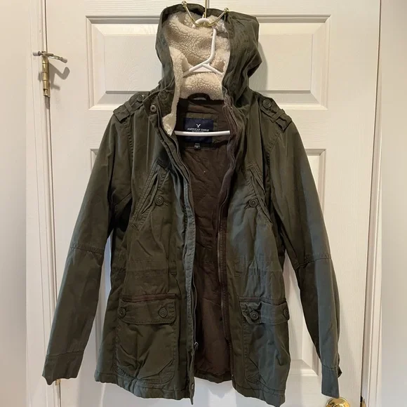 American Eagle Outfitters Olive/Army Green Jacket w/Fleece Hood Size M NWT - Picture 3 of 10
